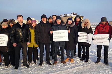 Республика Татарстан. Депутаты-коммунисты провели встречу с обманутыми дольщиками