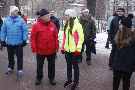 «Кто не курит и не пьет - ровно дышит, сильно бьет!». Ярославские коммунисты встретили Новый год на трезвую голову