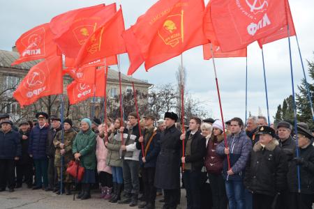 Севастопольские коммунисты почтили память Владимира Ильича Ленина