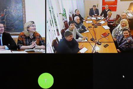 Юрий Афонин провел видеоконференцию с парторганизациями Сибирского федерального округа 
