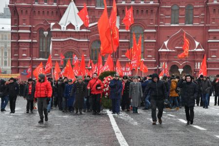 Имя Ленина – на века!
