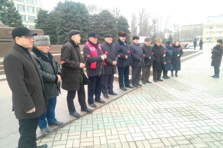 Дагестанские коммунисты и их сторонники почтили память В.И. Ленина