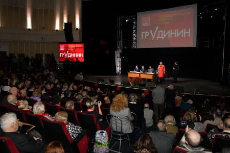 Территорией социального оптимизма должна стать вся Россия