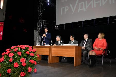 Территорией социального оптимизма должна стать вся Россия