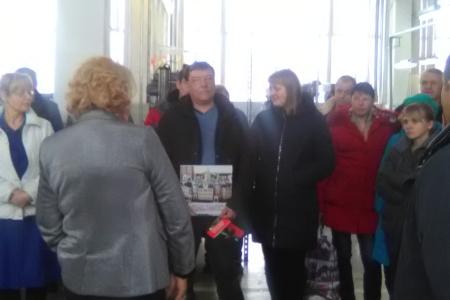 С жителями Новгородской области встретилась доверенное лице кандидата на должность Президента РФ П.Н. Грудинина - Н.А. Останина