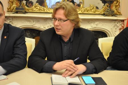 Ленинградские комсомольцы провели круглый стол: "100 лет принятию декрета об отделении церкви от государства"