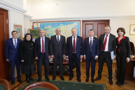 Г.А. Зюганов встретился с новым послом Кубы в РФ Херардо Пеньяльвером Порталем