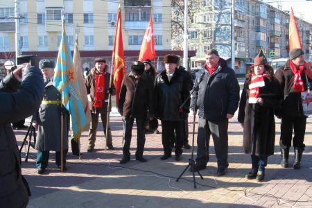 Слава Советской Красной Армии! Акция калужских коммунистов