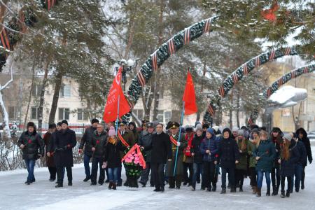 В честь юбилея Сталинградской битвы коммунисты Оренбурга провели памятные мероприятия 