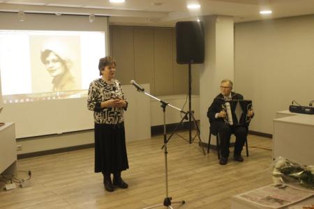 «Её слова вдохновляют нас на борьбу». Ярославцы почтили память Ирины Бариновой