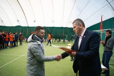 В честь столетия Красной Армии Ульяновский обком КПРФ организовал праздничный митинг и спортивные турниры