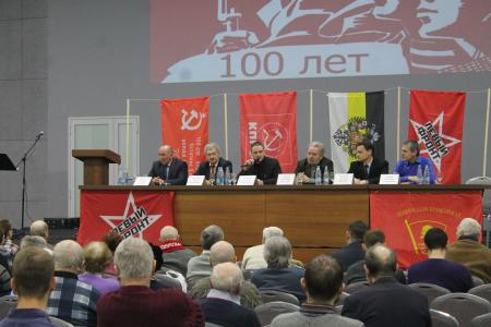 Состоялась встреча известных политиков и представителей избирательного штаба Павла Грудина с псковичами
