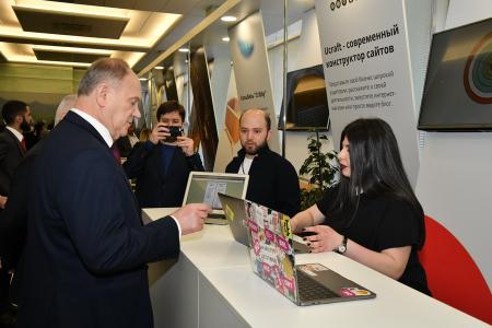 Г.А. Зюганов принял участие в открытии выставки, посвященной 25-летию установления дипломатических отношений между Российской Федерацией и Республикой Армения