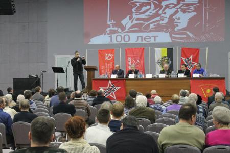 Состоялась встреча известных политиков и представителей избирательного штаба Павла Грудина с псковичами