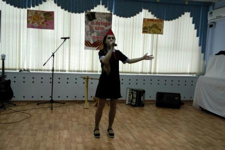 Пионеры из Подольска провели встречу с ветеранами Великой Отечественной войны