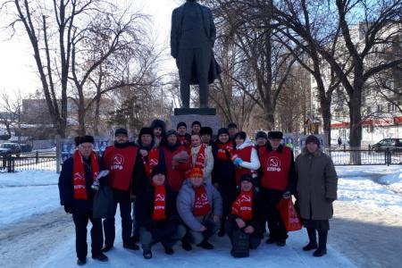 Саратовские коммунисты проводят активную уличную агитацию за П.Н. Грудинина