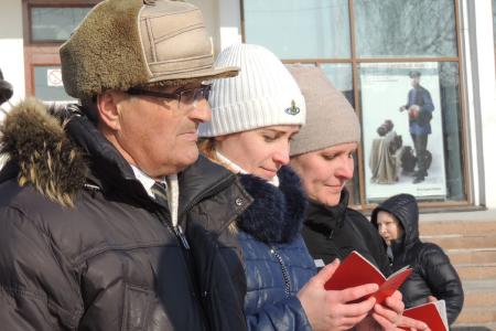 Митинг в честь 100-летия Красной Армии в Омске