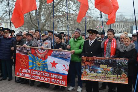 Севастопольские коммунисты отметили столетие Советской Армии и Военно-Морского Флота