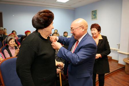 Коммунисты Калмыкии отметили 25-летие КПРФ