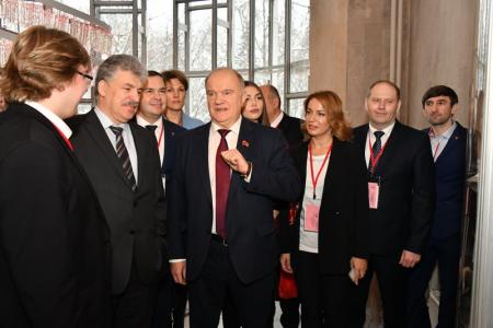 «Грудинин – наш Президент!».  VI съезд Ленинского комсомола дал напутствие народному кандидату