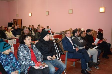 Секретарь Московского обкома КПРФ Александр Наумов и доверенное лицо кандидата П.Н. Грудинина Максим Шевченко встретились с населением Серпуховского района и города Пущино