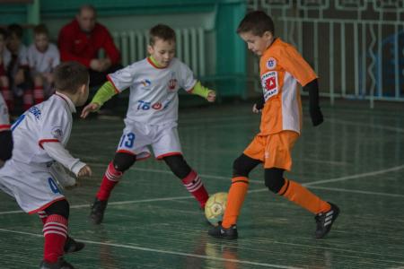 Спортклуб КПРФ провел детский футбольный турнир на Донбассе