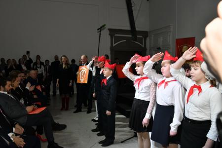 «Грудинин – наш Президент!».  VI съезд Ленинского комсомола дал напутствие народному кандидату