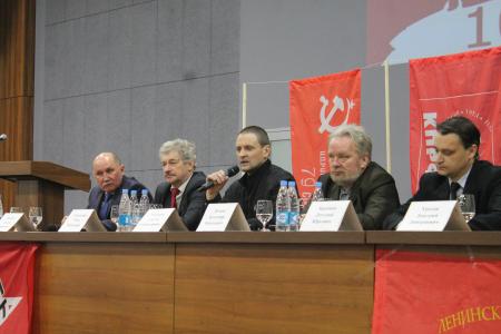 Состоялась встреча известных политиков и представителей избирательного штаба Павла Грудина с псковичами