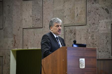 «Государственную поддержку производству!». П.Н. Грудинин выступил перед трудовым коллективом машиностроителей