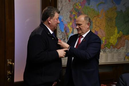 Фракция КПРФ приняла к рассмотрению пакет законопроектов народного кандидата в Президенты Павла Грудинина