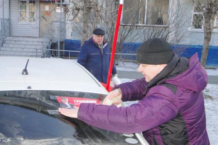 Автомобилисты Благовещенска поддержали Павла Грудинина автопрогом