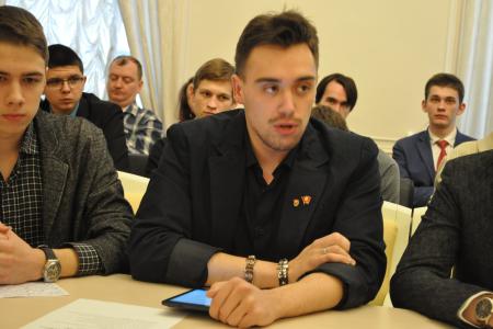 Ленинградские комсомольцы провели круглый стол: "100 лет принятию декрета об отделении церкви от государства"