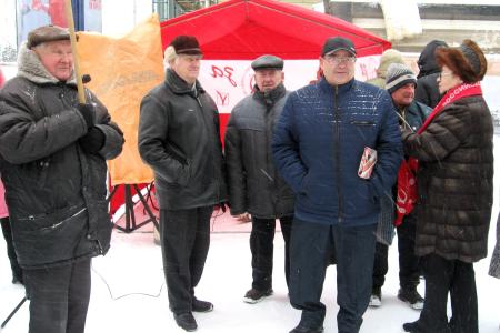 В Калуге прошла акция «Красные в городе» 
