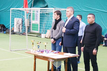 В честь столетия Красной Армии Ульяновский обком КПРФ организовал праздничный митинг и спортивные турниры