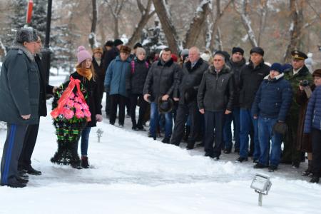 В честь юбилея Сталинградской битвы коммунисты Оренбурга провели памятные мероприятия 