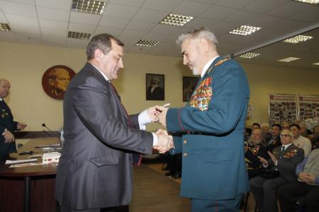 В честь 100-летия Красной Армии в Воронеже КПРФ провела торжественное собрание