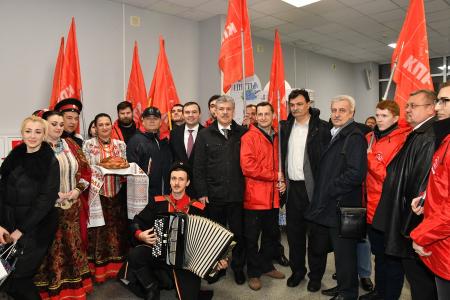 П.Н. Грудинин: «Собаки лают, а караван идет»
