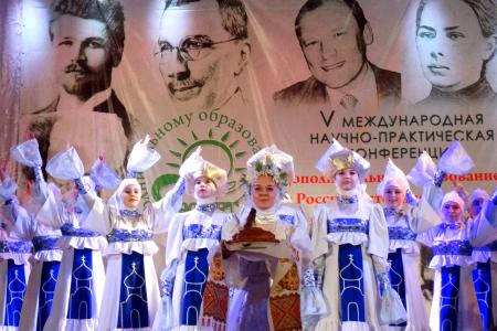 Курская область. Н.Н. Иванов принял участие в международной научно-практической конференции и провел совещание депутатов-коммунистов