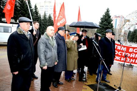 Лидер ставропольских коммунистов Виктор Гончаров: "Снизить социальное напряжение в обществе сможет новый президент России Павел Грудинин!"