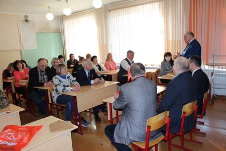 Магадан. Коммунисты провели встречу с педагогами лицея №1