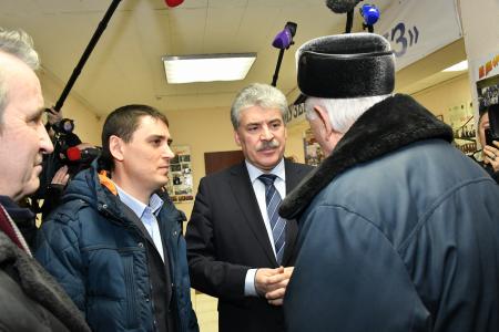 "Главные - это люди труда". П.Н. Грудинин посетил Московский инструментальный завод