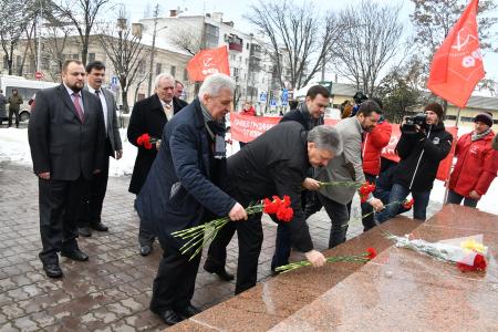 П.Н. Грудинин: «Собаки лают, а караван идет»