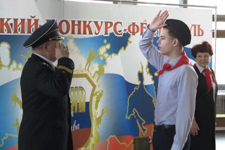 «Кто шагает дружно в ряд?». Во Владивостоке состоялся пионерский смотр песни и строя