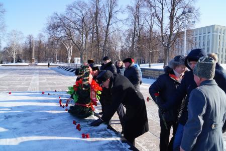 Нижегородские коммунисты возложили цветы к Вечному Огню накануне 100-летия РККА