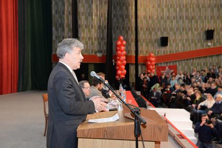 Тысячи граждан пришли на финальную встречу с Павлом Грудининым в Новосибирске