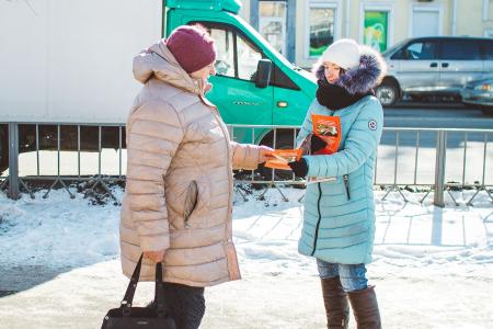 В Орле прошли пикеты, приуроченные к 100-летию Рабоче-Крестьянской Красной Армии и Флота​