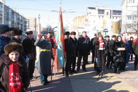Слава Советской Красной Армии! Акция калужских коммунистов