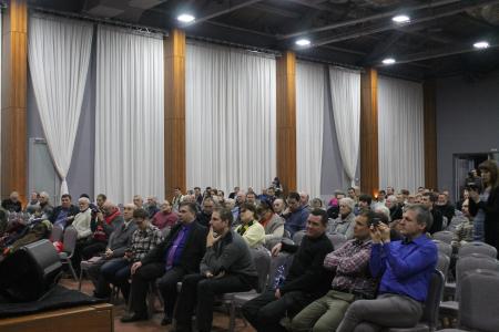 Состоялась встреча известных политиков и представителей избирательного штаба Павла Грудина с псковичами