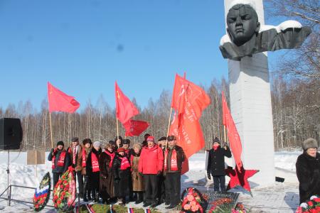 Псковские коммунисты отметили 75-ю годовщину подвига Александра Матросова