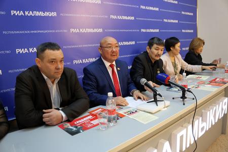 Лидер калмыцких коммунистов Николай Нуров представил избирательный штаб Павла Грудинина